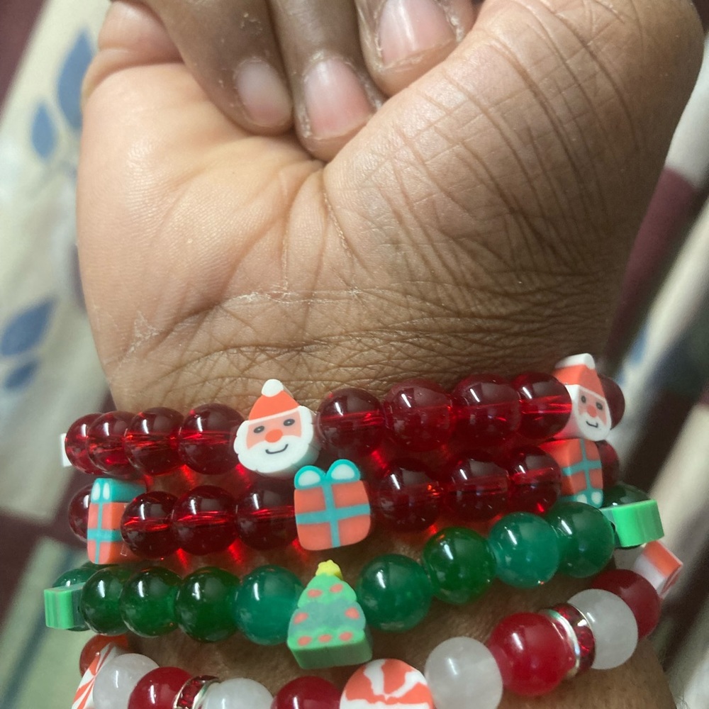 Christmas bracelets - Picture 8 of 10